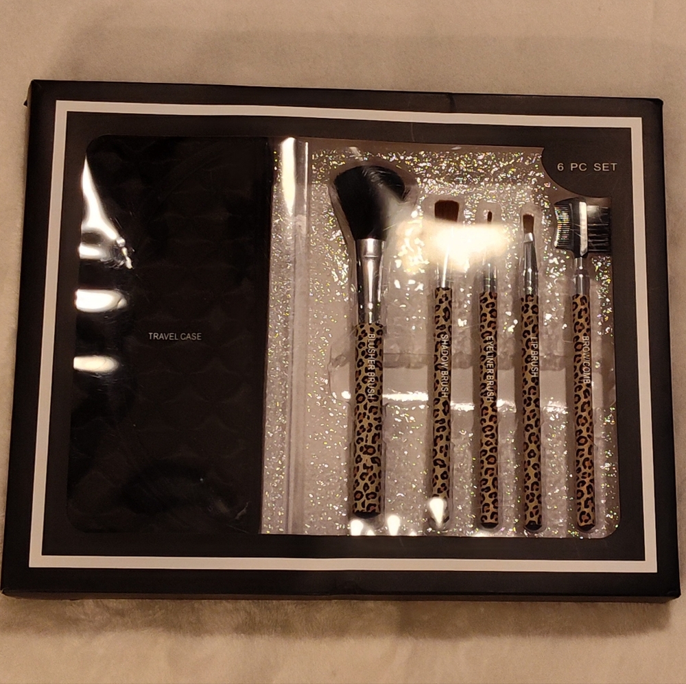 NEW! Leopard Print 6pc Makeup Brush Set